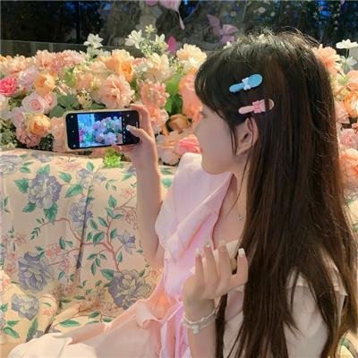 大小姐才不会玩格斗游戏
